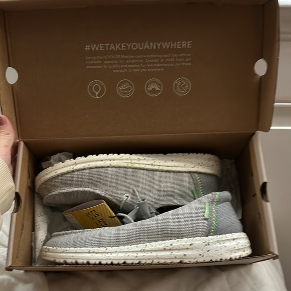 brand new women’s hey dudes, active stretch collection - Picture 2 of 5